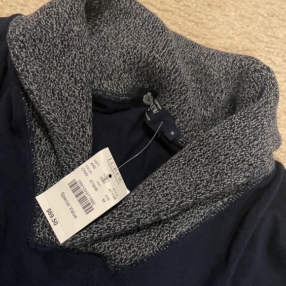 J. Crew size M men’s shawl collar sweater top NWT - Picture 2 of 2